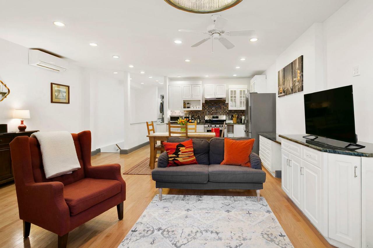 2-Bedroom In Upper West Side, Private Entrance Нью-Йорк Экстерьер фото